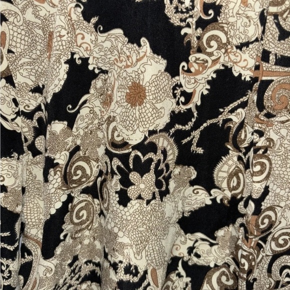 Miss Me Black Gold Floral Paisley Sequin VNeck Tunic Blouse Long Sleeve Sz Large - Picture 3 of 5